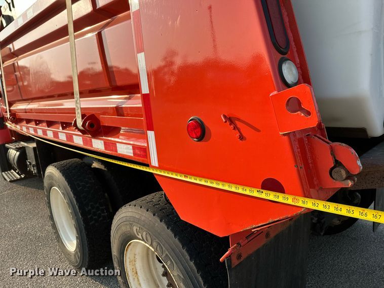 image for item NF9168 2007 International 7400  dump truck