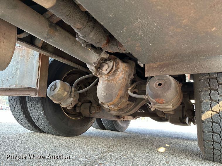 image for item NF9168 2007 International 7400  dump truck