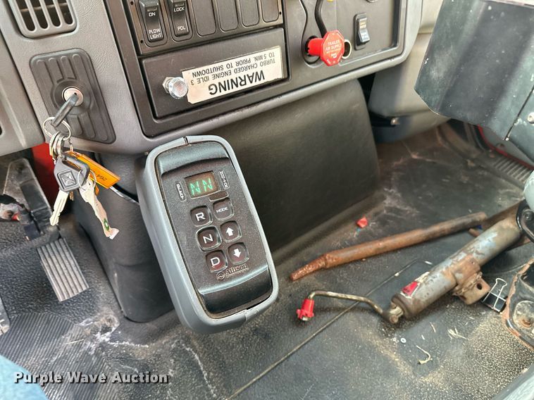 image for item NF9168 2007 International 7400  dump truck