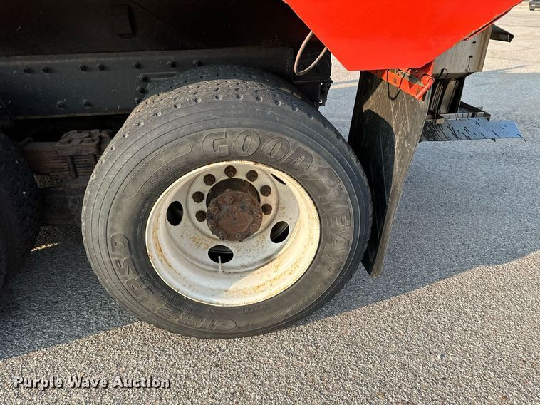 image for item NF9168 2007 International 7400  dump truck