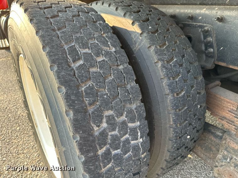 image for item NF9168 2007 International 7400  dump truck