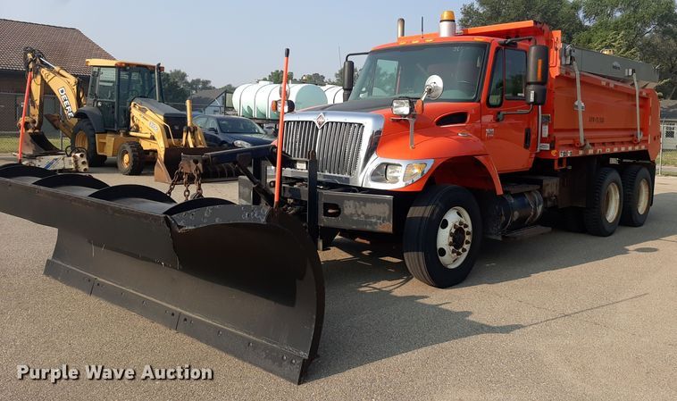 image for item NF9170 2007 International 7400  dump truck