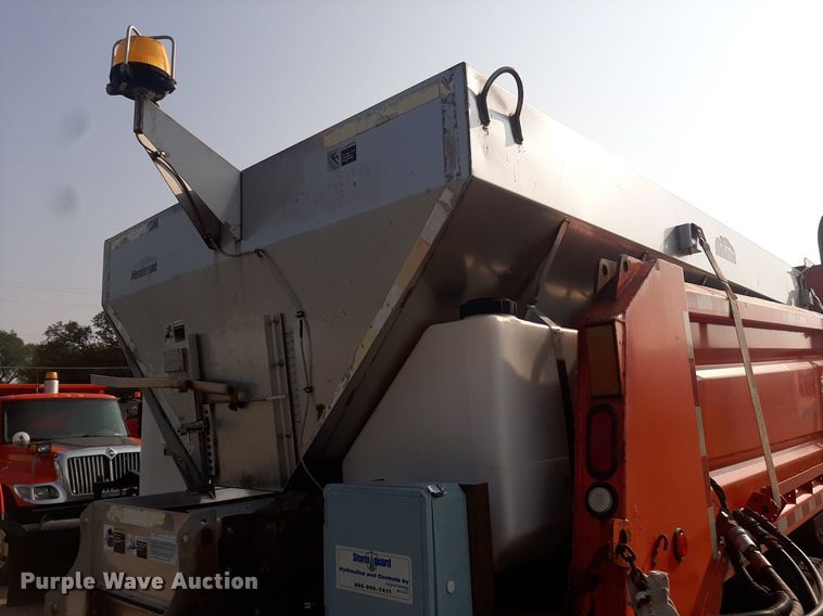 image for item NF9170 2007 International 7400  dump truck