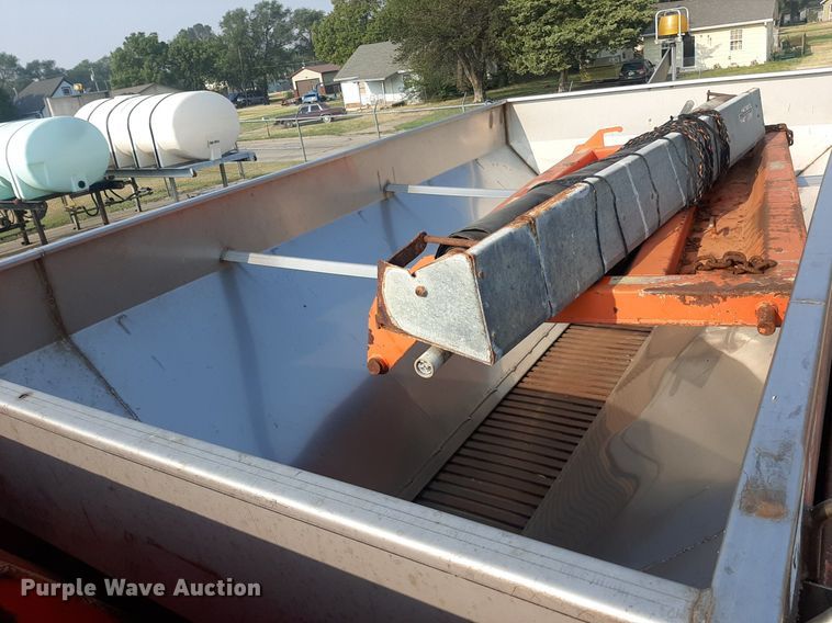 image for item NF9170 2007 International 7400  dump truck