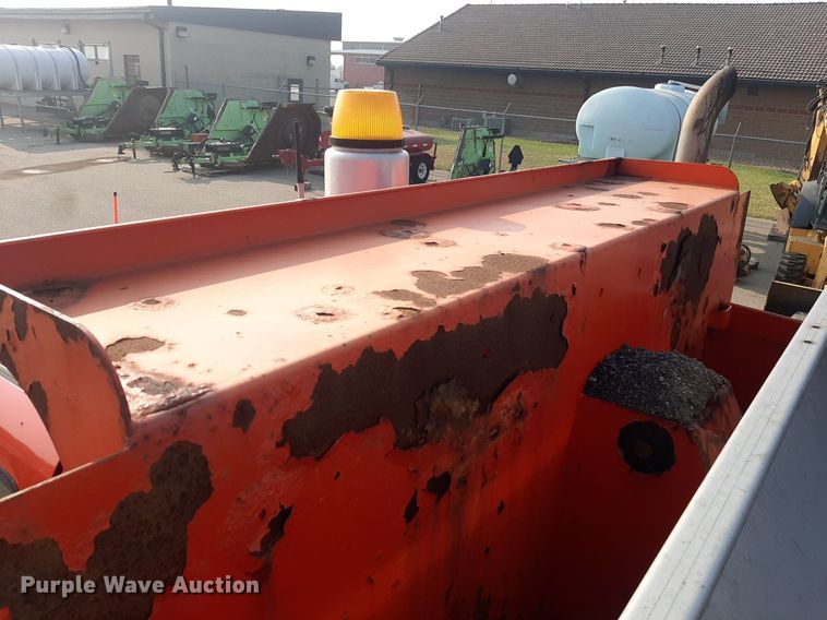 image for item NF9170 2007 International 7400  dump truck