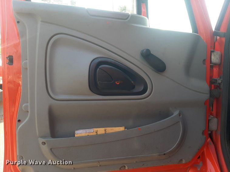 image for item NF9170 2007 International 7400  dump truck