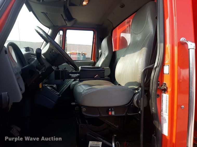 image for item NF9170 2007 International 7400  dump truck