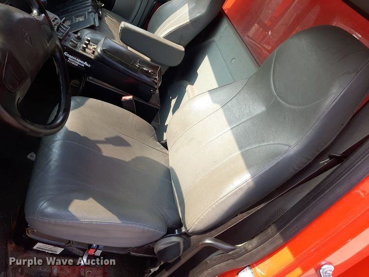 image for item NF9170 2007 International 7400  dump truck