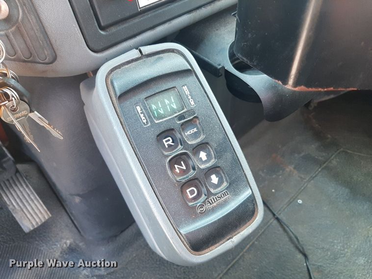 image for item NF9170 2007 International 7400  dump truck