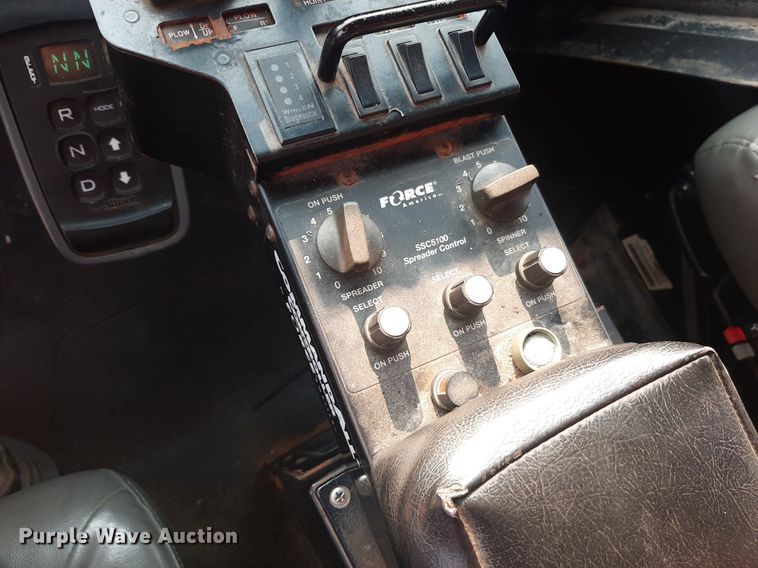 image for item NF9170 2007 International 7400  dump truck