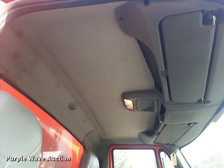 image for item NF9170 2007 International 7400  dump truck