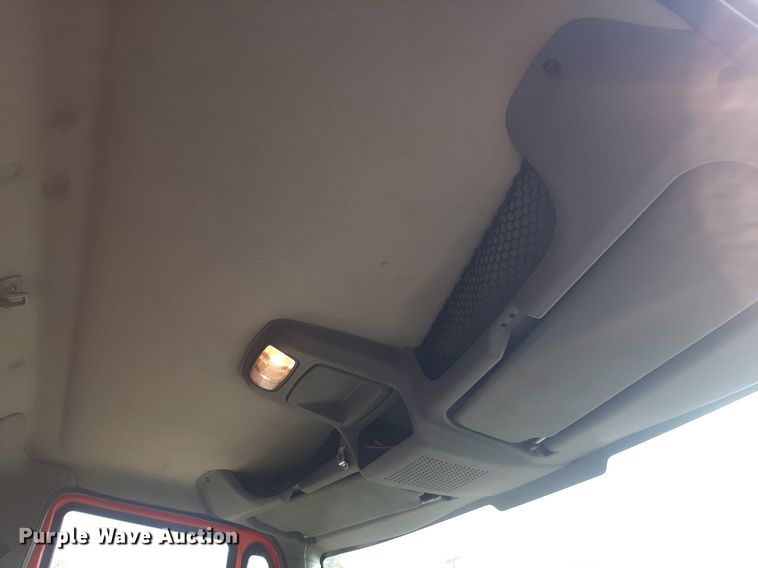 image for item NF9170 2007 International 7400  dump truck