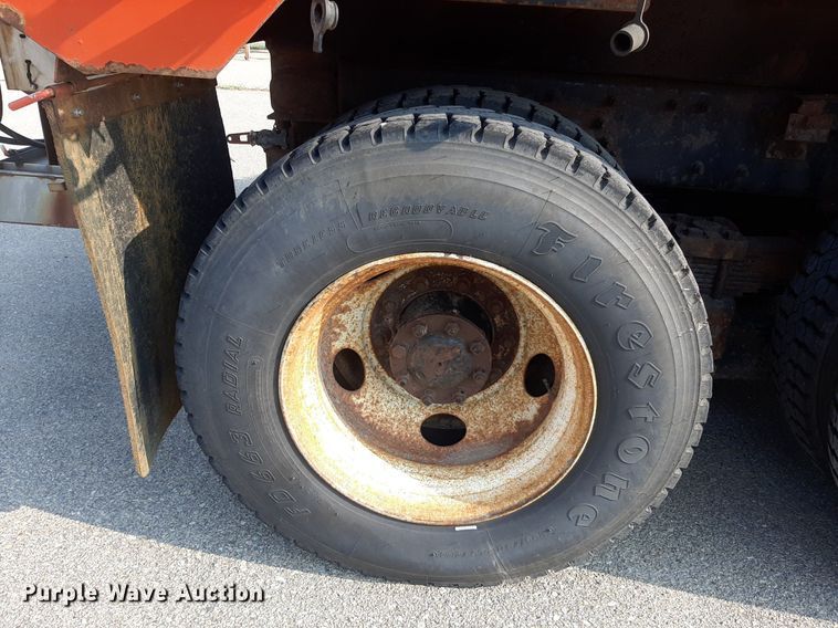 image for item NF9170 2007 International 7400  dump truck