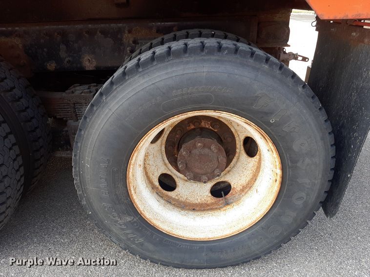 image for item NF9170 2007 International 7400  dump truck