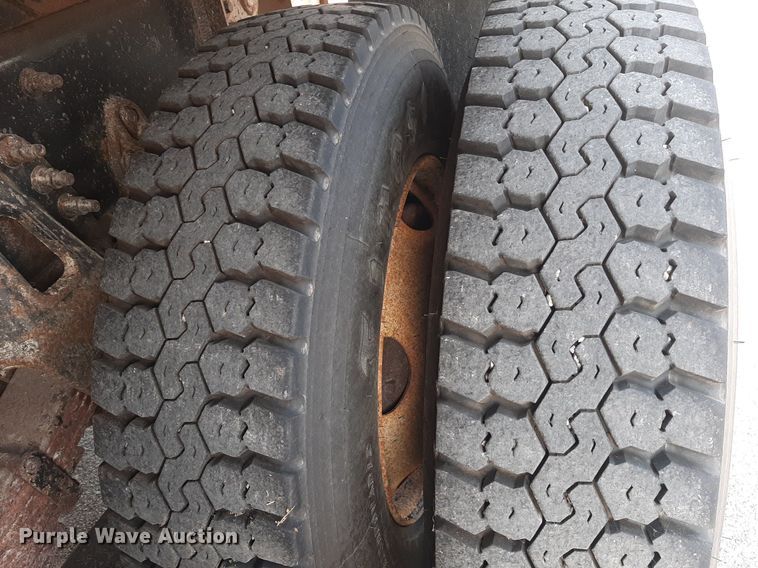 image for item NF9170 2007 International 7400  dump truck