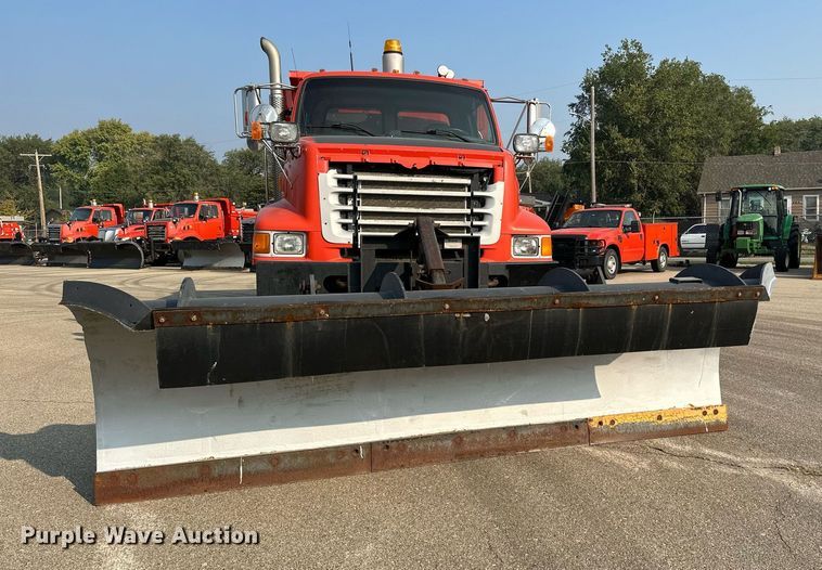 image for item NF9171 2006 Sterling LT7500  dump truck