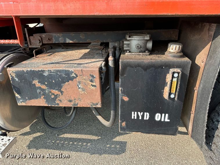 image for item NF9171 2006 Sterling LT7500  dump truck