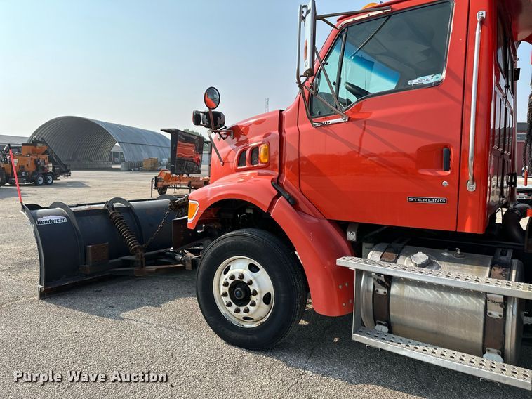 image for item NF9172 2006 Sterling LT7500  dump truck