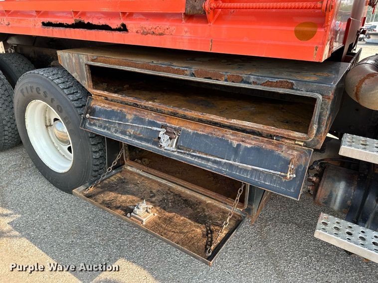 image for item NF9172 2006 Sterling LT7500  dump truck