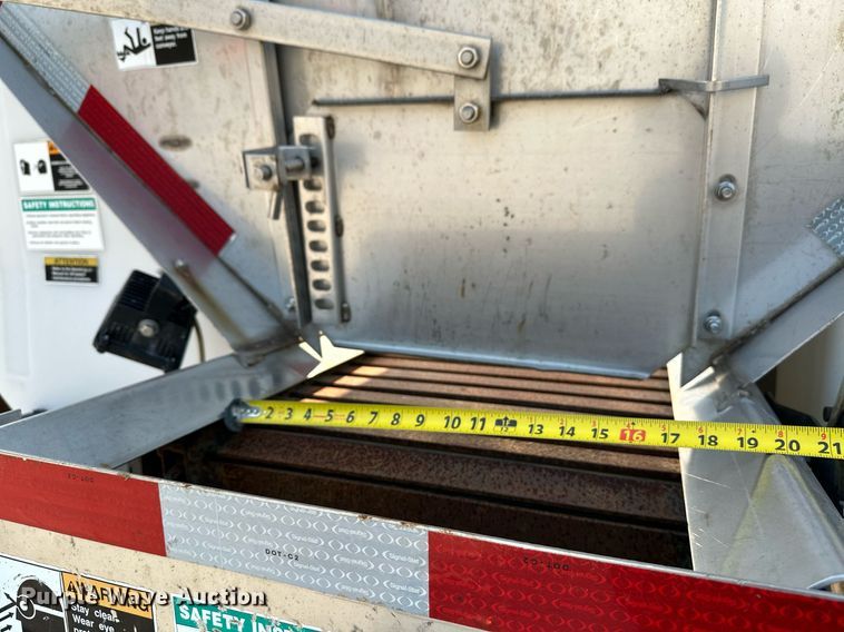 image for item NF9172 2006 Sterling LT7500  dump truck