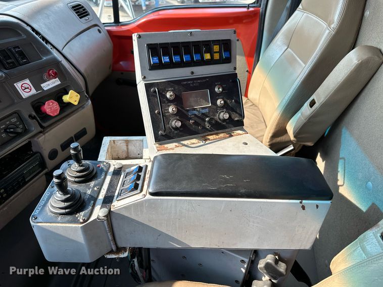 image for item NF9172 2006 Sterling LT7500  dump truck