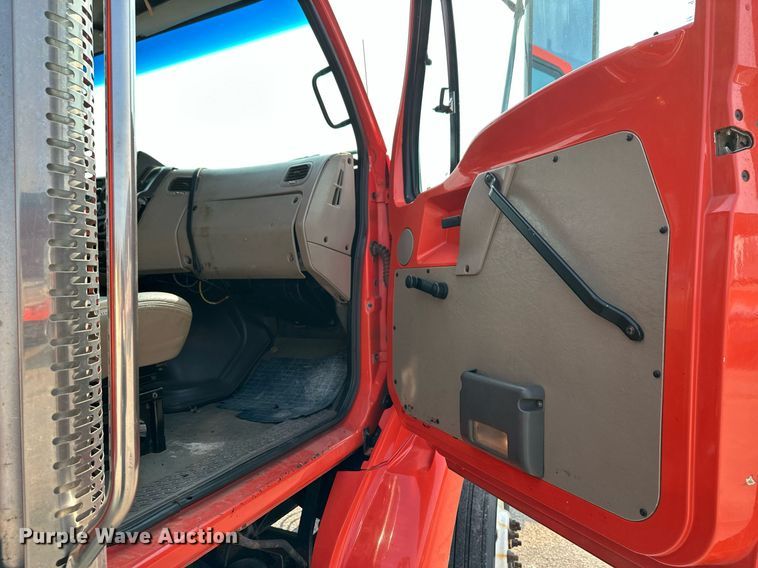 image for item NF9172 2006 Sterling LT7500  dump truck