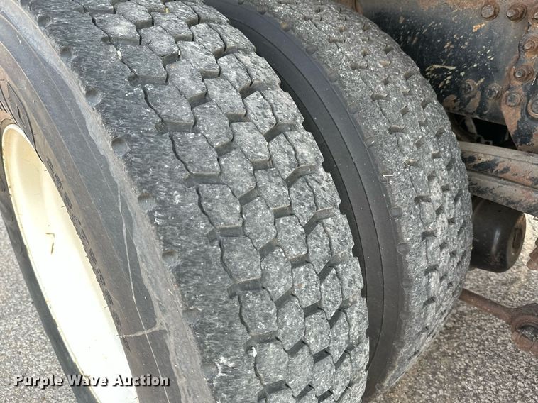 image for item NF9172 2006 Sterling LT7500  dump truck