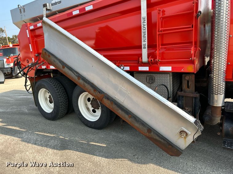 image for item NF9173 2007 International 7400  dump truck