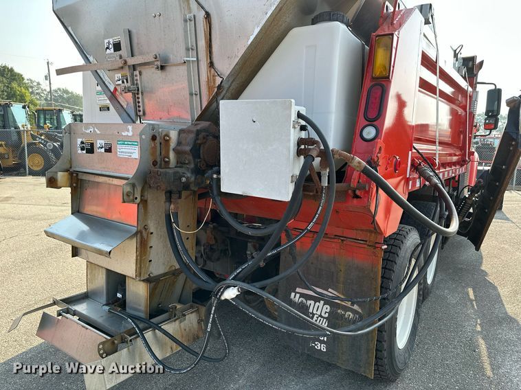 image for item NF9173 2007 International 7400  dump truck