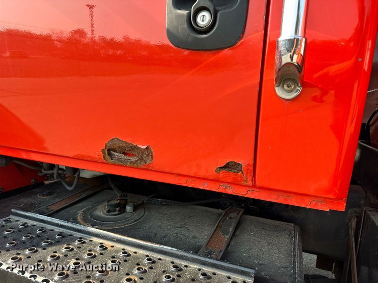 image for item NF9173 2007 International 7400  dump truck