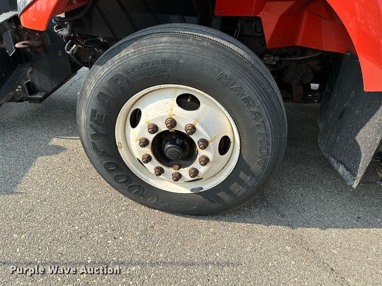 image for item NF9173 2007 International 7400  dump truck