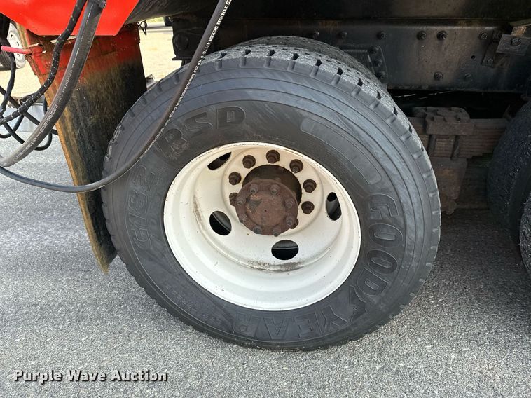 image for item NF9173 2007 International 7400  dump truck