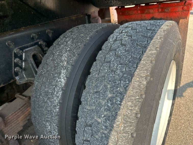 image for item NF9173 2007 International 7400  dump truck