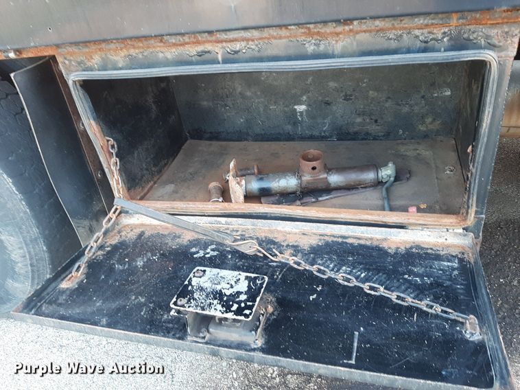 image for item NF9174 2006 Sterling LT7500  dump truck