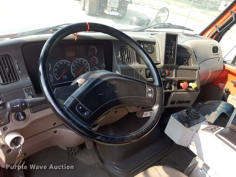 image for item NF9174 2006 Sterling LT7500  dump truck