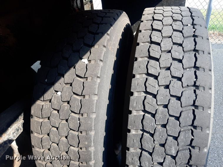 image for item NF9174 2006 Sterling LT7500  dump truck