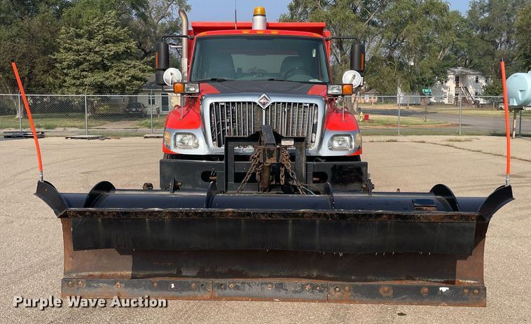 image for item NF9175 2007 International 7400  dump truck