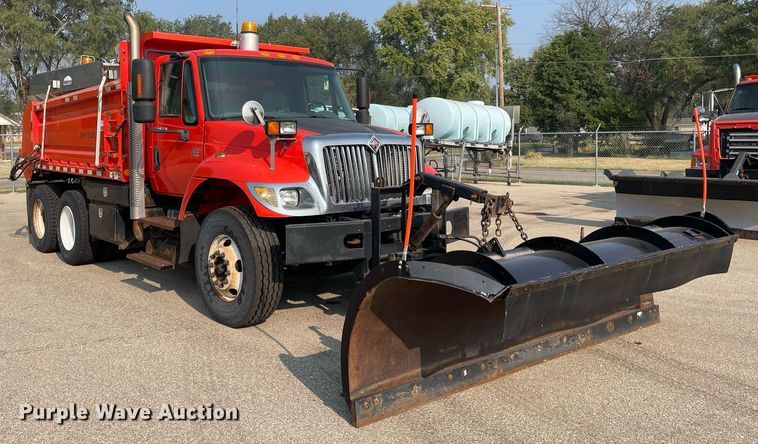image for item NF9175 2007 International 7400  dump truck