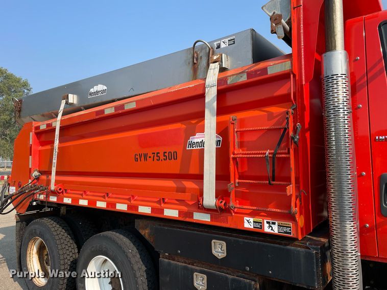 image for item NF9175 2007 International 7400  dump truck