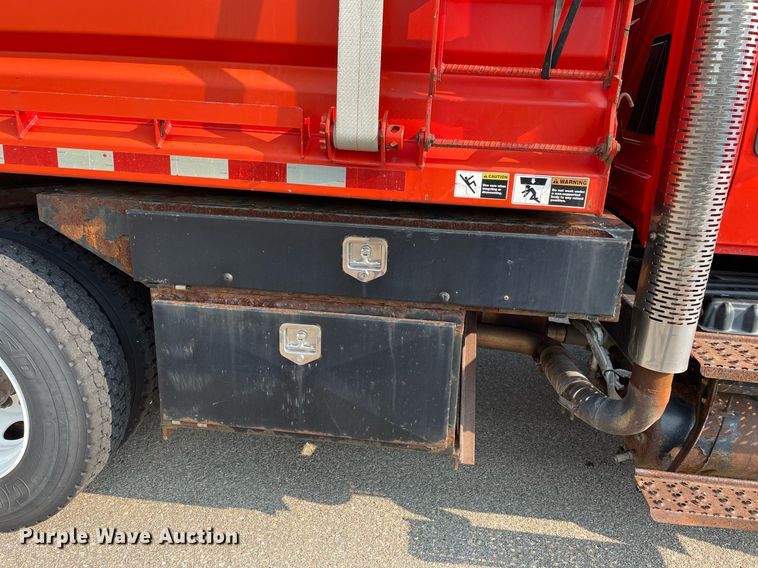 image for item NF9175 2007 International 7400  dump truck