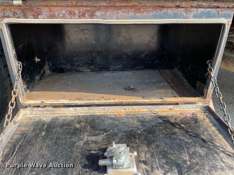 image for item NF9175 2007 International 7400  dump truck