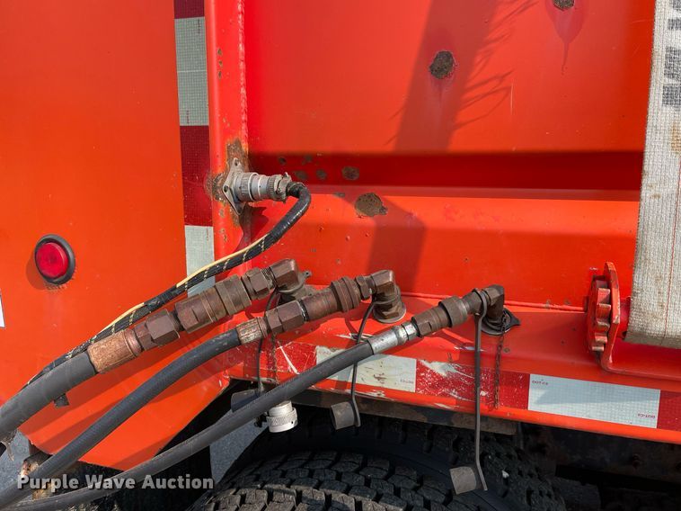 image for item NF9175 2007 International 7400  dump truck