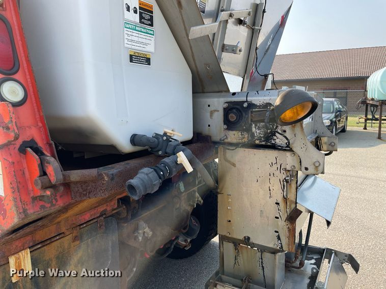 image for item NF9175 2007 International 7400  dump truck