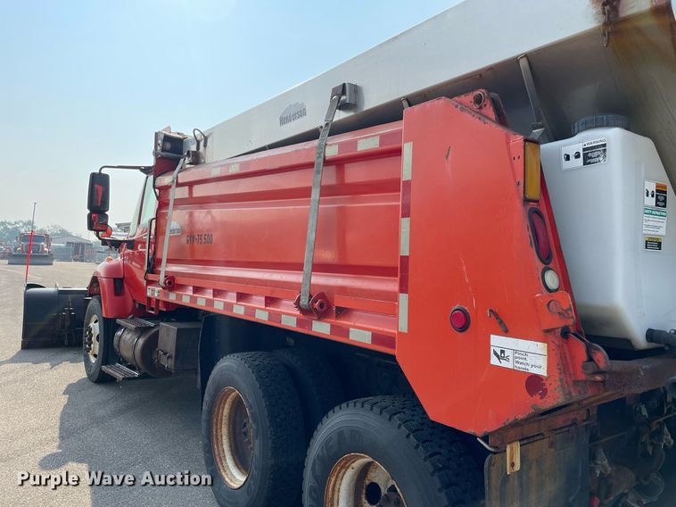 image for item NF9175 2007 International 7400  dump truck