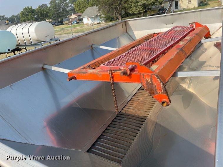 image for item NF9175 2007 International 7400  dump truck