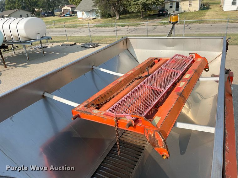 image for item NF9175 2007 International 7400  dump truck