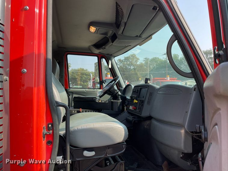 image for item NF9175 2007 International 7400  dump truck