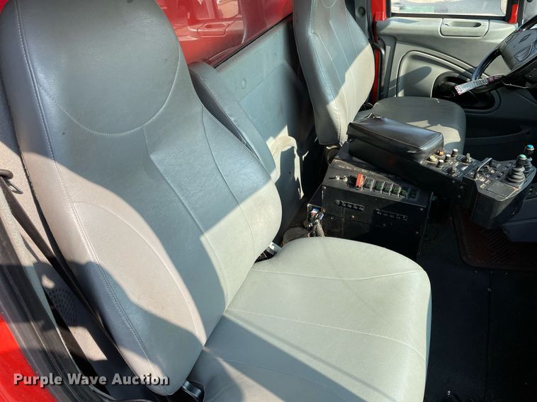 image for item NF9175 2007 International 7400  dump truck