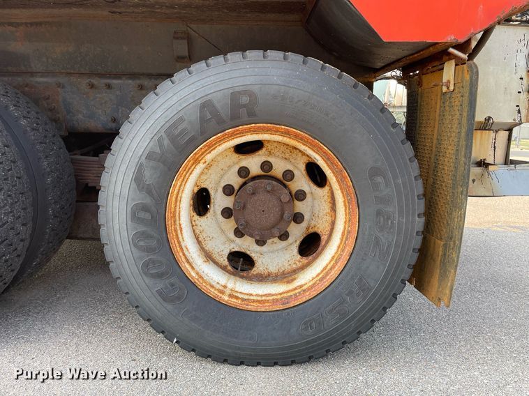 image for item NF9175 2007 International 7400  dump truck