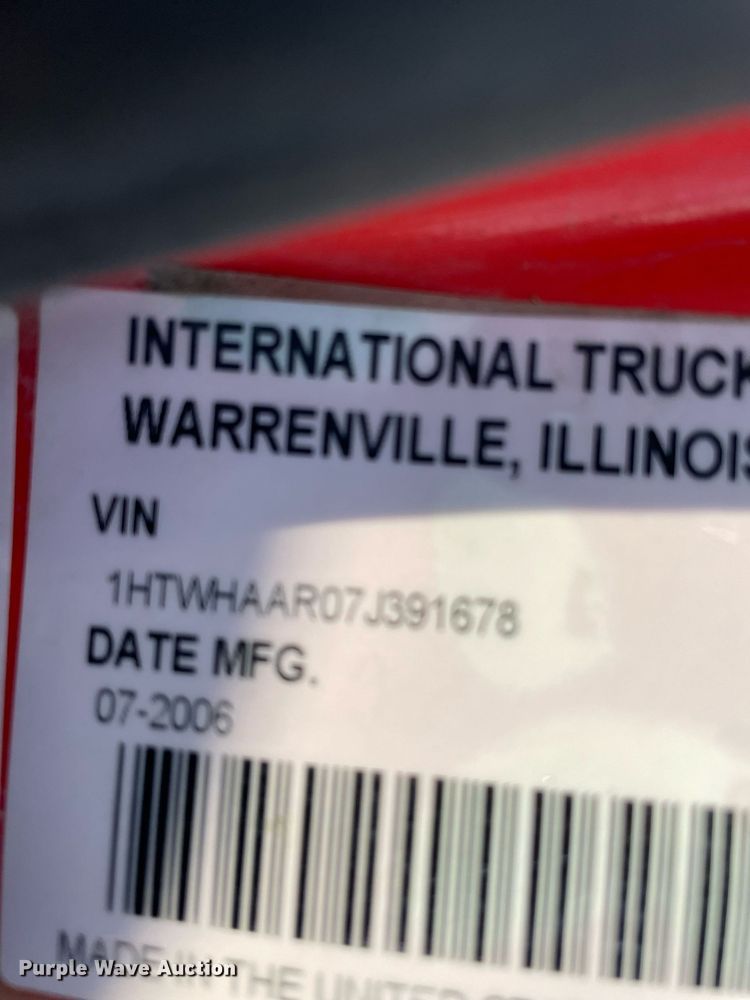 image for item NF9175 2007 International 7400  dump truck